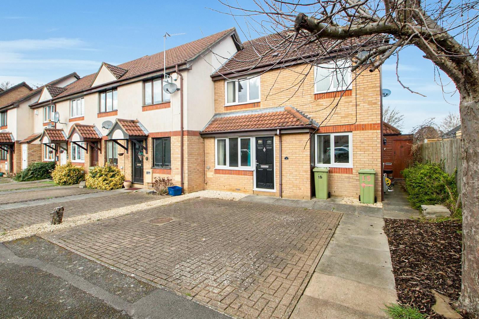 1 bed property in Pimpernel Grove, Milton Keynes